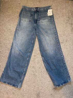 Wide-Leg Women's Denim Jeans in Medium Blue